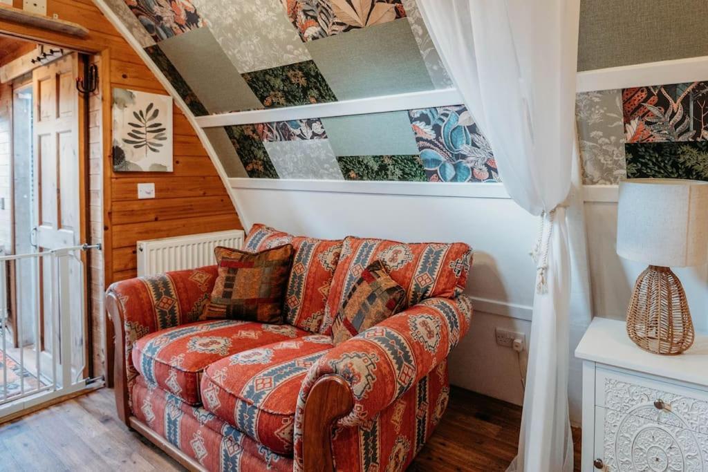 Robin Nest - Cosy Shepherd'S Hut Hideaway Callington エクステリア 写真